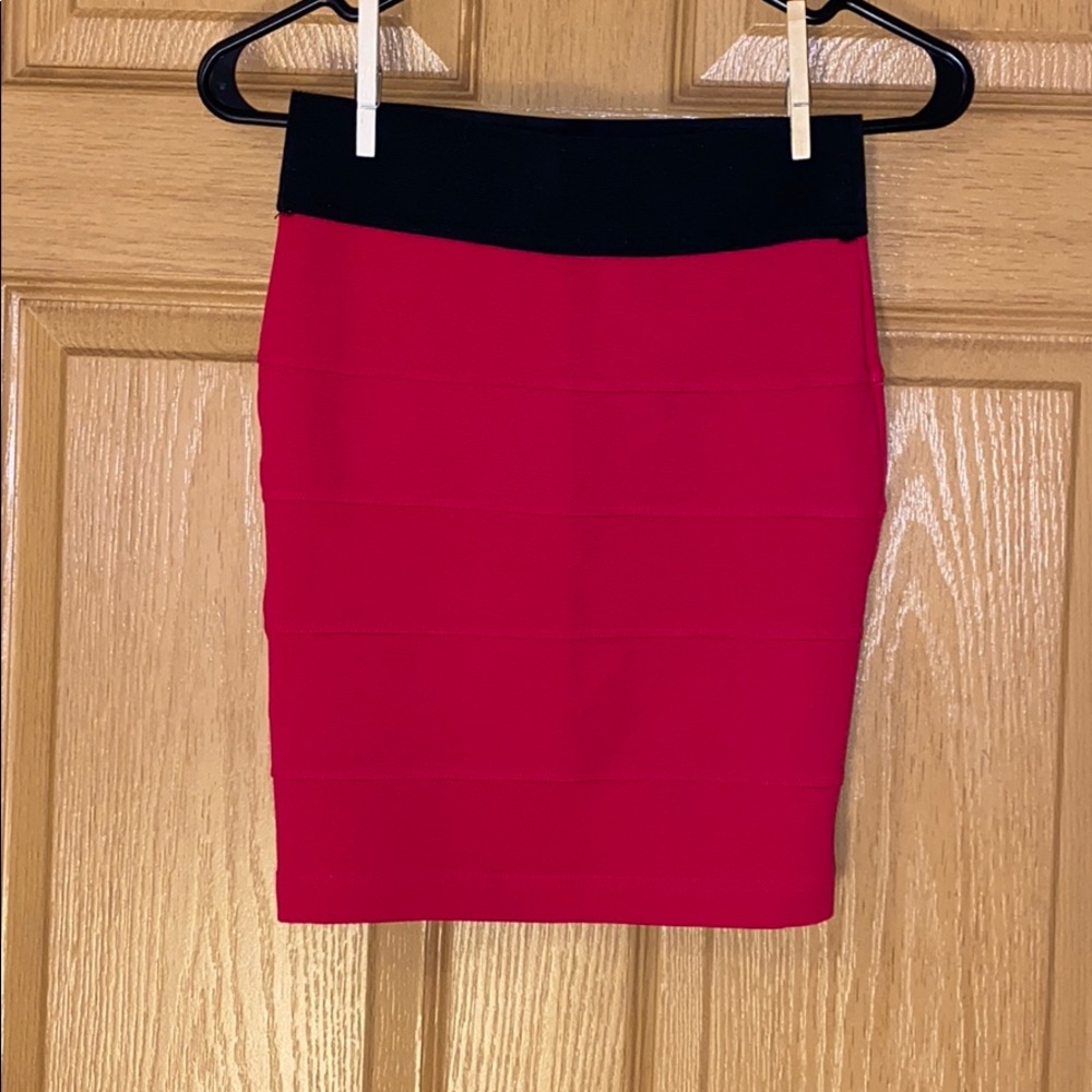 🌸EUC Pink pencil skirt